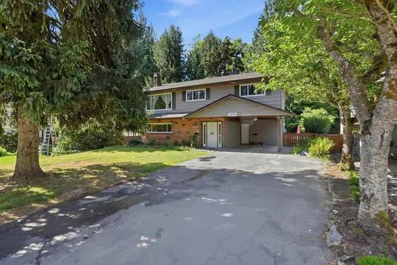 3693 Regent Avenue, North Vancouver For Sale - image 2