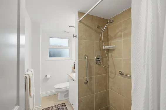 3693 Regent Avenue, North Vancouver For Sale - image 34