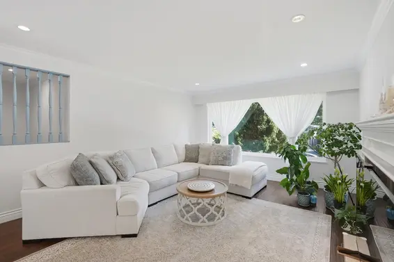 3693 Regent Avenue, North Vancouver For Sale - image 5