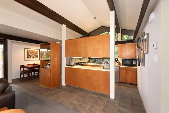 5335 Marine Drive, West Vancouver For Sale - image 15