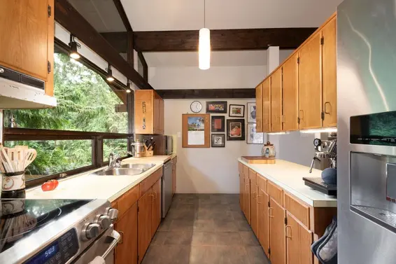5335 Marine Drive, West Vancouver For Sale - image 16