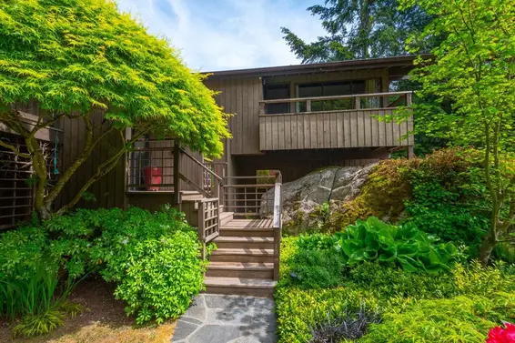 5335 Marine Drive, West Vancouver For Sale - image 3