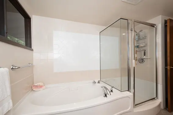 5335 Marine Drive, West Vancouver For Sale - image 36