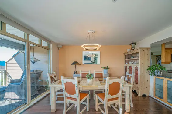 8664 Seascape Drive, West Vancouver For Sale - image 10