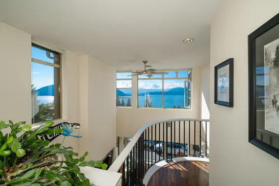 8664 Seascape Drive, West Vancouver For Sale - image 20