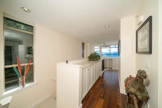 8664 Seascape Drive, West Vancouver For Sale - image 27