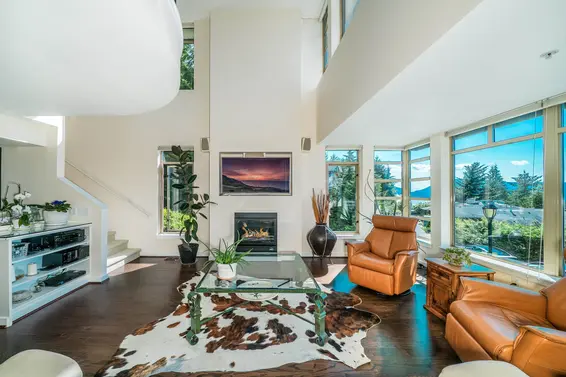 8664 Seascape Drive, West Vancouver For Sale - image 3