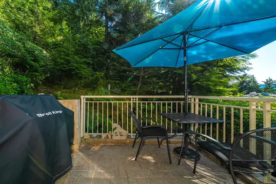 8664 Seascape Drive, West Vancouver For Sale - image 34