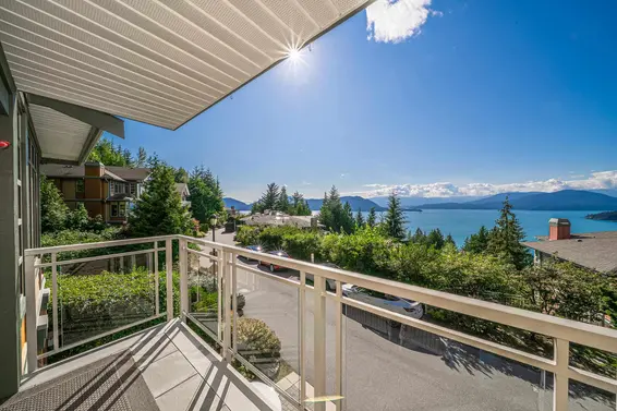8664 Seascape Drive, West Vancouver For Sale - image 8