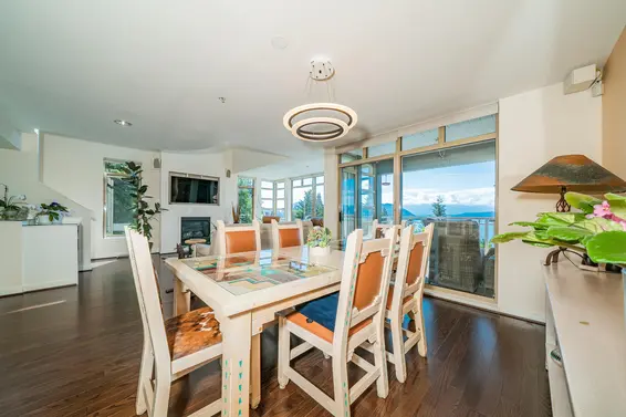 8664 Seascape Drive, West Vancouver For Sale - image 9