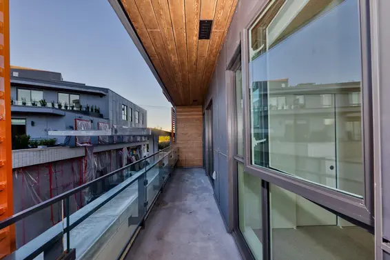 368 422 East 3rd Street, North Vancouver For Sale - image 15