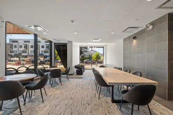 368 422 East 3rd Street, North Vancouver For Sale - image 7