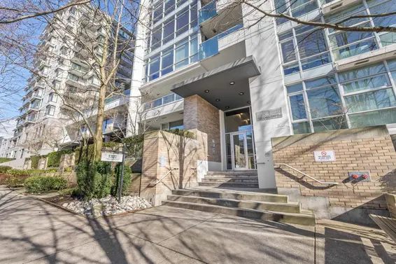 1804 1320 Chesterfield Avenue, North Vancouver For Sale - image 35