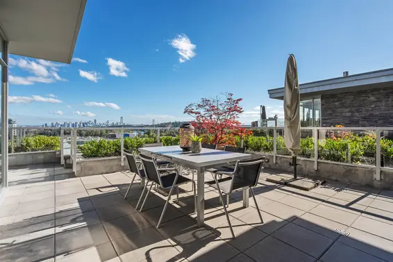 702 876 Keith Road, West Vancouver For Sale - image 4