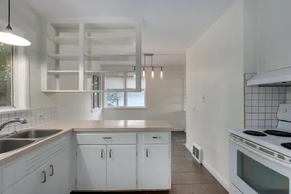 509 East Keith Road, North Vancouver For Sale - image 11