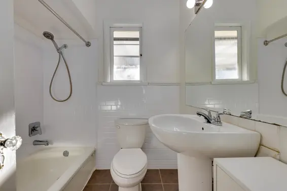 509 East Keith Road, North Vancouver For Sale - image 17