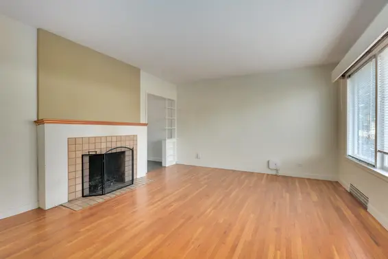 509 East Keith Road, North Vancouver For Sale - image 2