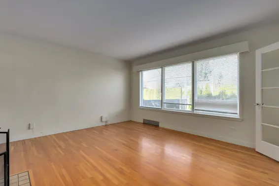 509 East Keith Road, North Vancouver For Sale - image 3