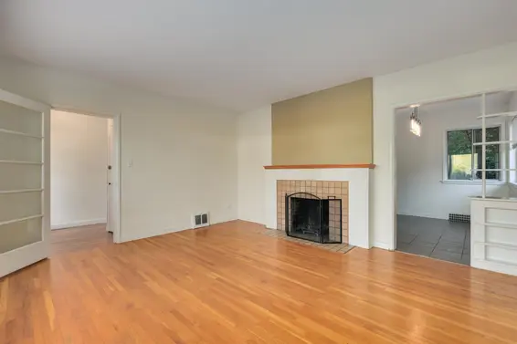 509 East Keith Road, North Vancouver For Sale - image 4