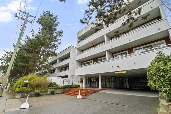 202 250 West 1st Street, North Vancouver