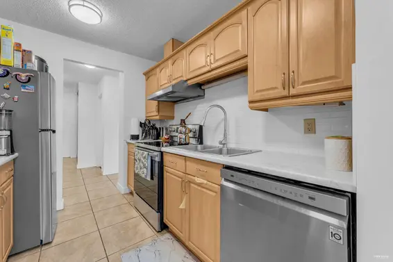 1404 2024 Fullerton Avenue, North Vancouver For Sale - image 15