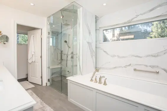 1812 Cardinal Crescent, North Vancouver For Sale - image 24