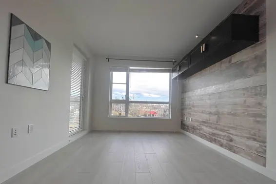 414 1621 Hamilton Avenue, North Vancouver For Sale - image 2