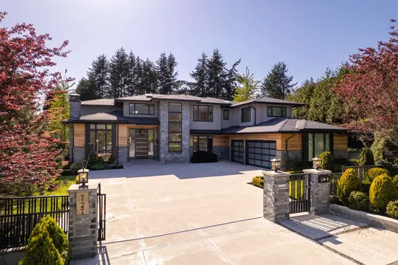 727 Biddesden Place, West Vancouver