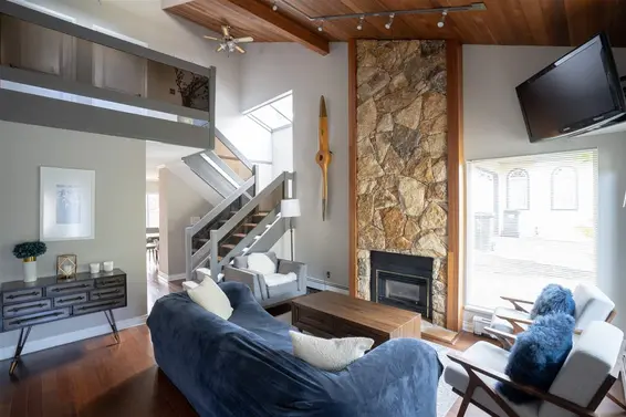 1693 Ross Road, North Vancouver