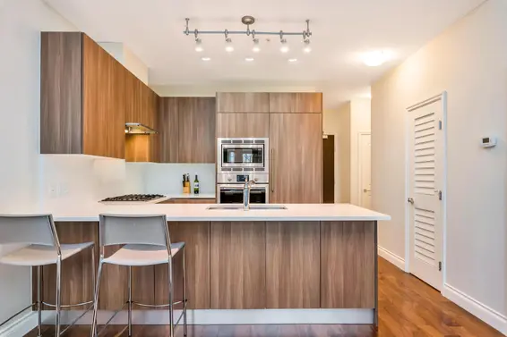 103 185 Victory Ship Way, North Vancouver For Sale - image 8