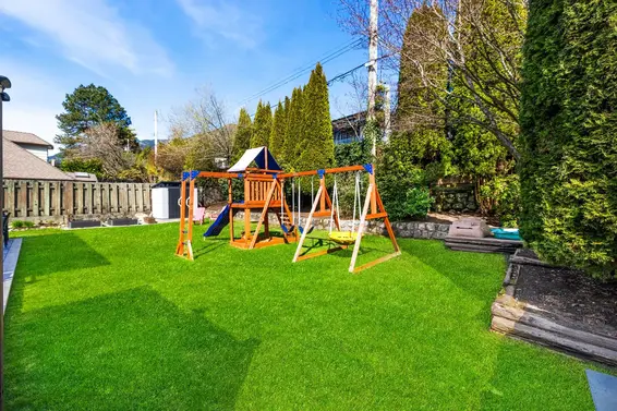 4212 Highland Boulevard, North Vancouver For Sale - image 35