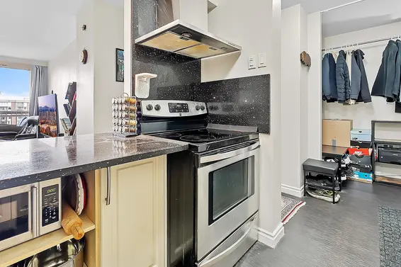 1808 2016 Fullerton Avenue, North Vancouver For Sale - image 11