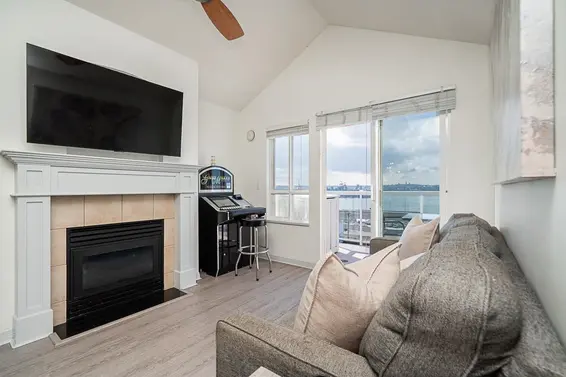 409 365 East 1st Street, North Vancouver For Sale - image 12
