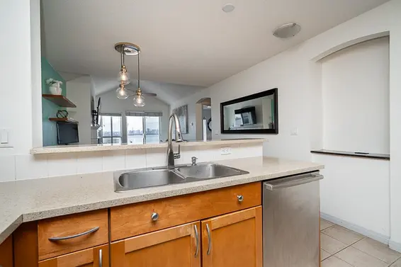 409 365 East 1st Street, North Vancouver For Sale - image 7