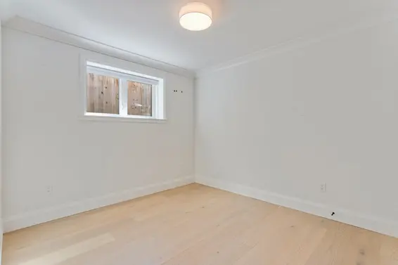 345 East 20th Street, North Vancouver For Sale - image 17