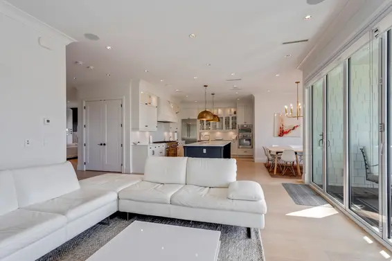 345 East 20th Street, North Vancouver For Sale - image 32