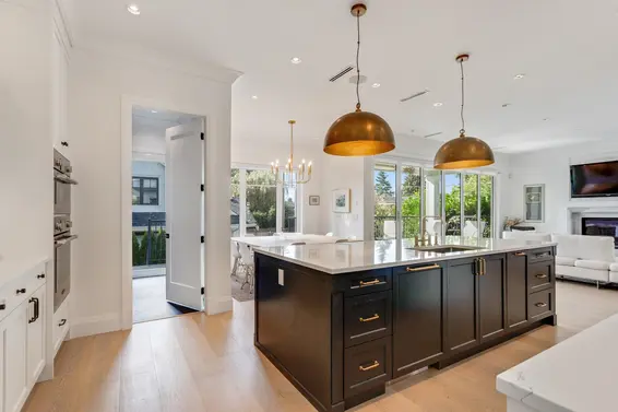 345 East 20th Street, North Vancouver For Sale - image 38