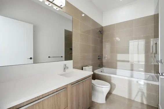 504 1295 Conifer Street, North Vancouver For Sale - image 13