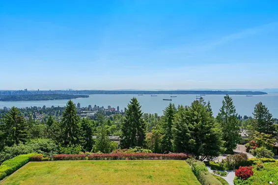 41 2238 Folkestone Way, West Vancouver For Sale - image 22