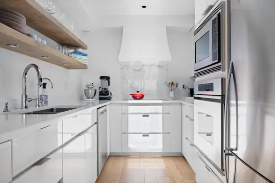 41 2238 Folkestone Way, West Vancouver For Sale - image 3