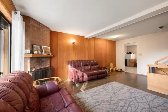 1090 Handsworth Road, North Vancouver For Sale - image 10