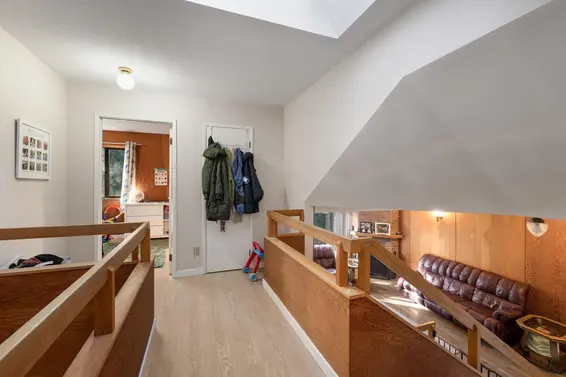 1090 Handsworth Road, North Vancouver For Sale - image 14
