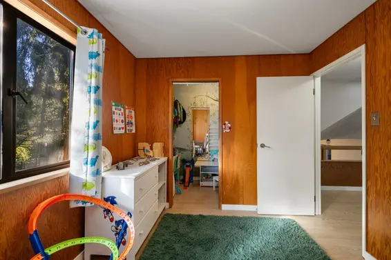 1090 Handsworth Road, North Vancouver For Sale - image 18