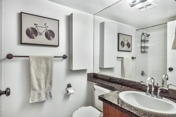 305 235 West 4th Street, North Vancouver For Sale - image 17
