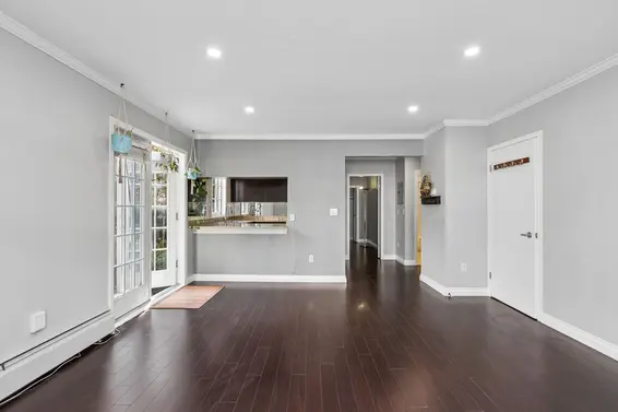 102 120 West 17th Street, North Vancouver For Sale - image 7