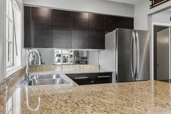 102 120 West 17th Street, North Vancouver For Sale - image 8