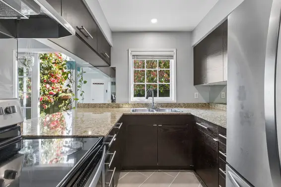 102 120 West 17th Street, North Vancouver For Sale - image 9