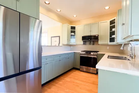 2352 Marine Drive, West Vancouver For Sale - image 15