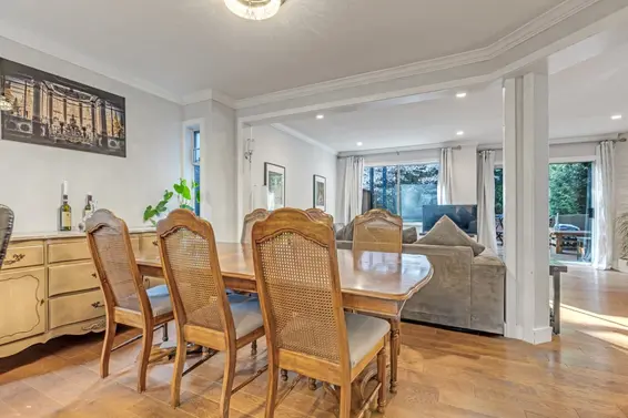 5853 Grousewoods Crescent, North Vancouver For Sale - image 9