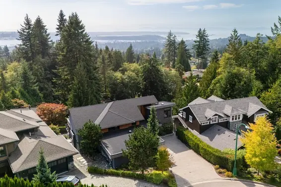 291 Monteray Avenue, North Vancouver For Sale - image 36